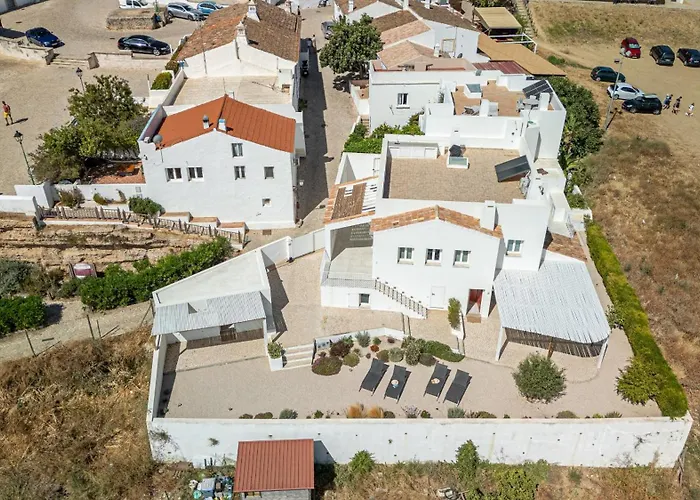 Casa Do Levante - 2 Bedroom, Ocean View *