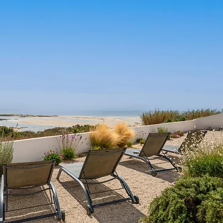 Casa Do Levante - 2 Bedroom, Ocean View 펜션