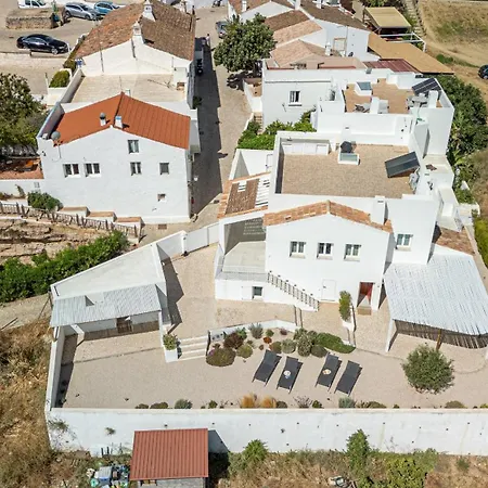 Casa Do Levante - 2 Bedroom, Ocean View *