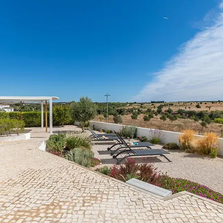 Casa Do Levante - 2 Bedroom, Ocean View Morgadinha